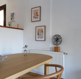 Kavala Apartamento | Elegant 2BR with Private Garage in the Old Town