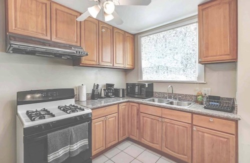 Alhambra Villa | Elegant 4 BD/3 BA w/ 3 parking w/ Self Chk, quiet