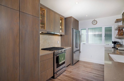 Coronado Condominio | Elegant 3 bedroom/2.5 bath condo 1 blk from Hotel del Coronado