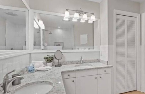 McComb Casa | Elegant 3 Bedroom House