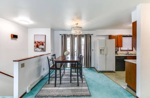 Fairbanks Casa | Elegant 3-Bedroom stay/Where Comfort Meets Luxury/Prime location/Family friendly