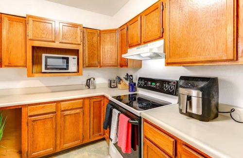 Fairbanks Casa | Elegant 3-Bedroom stay/Where Comfort Meets Luxury/Prime location/Family friendly