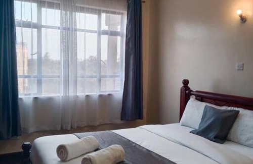 Nanyuki Apartamento | ELEGANT 3 BEDROOMS ALL ENSUITES. B
