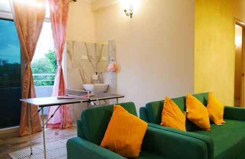 Serilingampally Apartamento | Elegant 3BHK Apt near Gachibowli with All Amenities