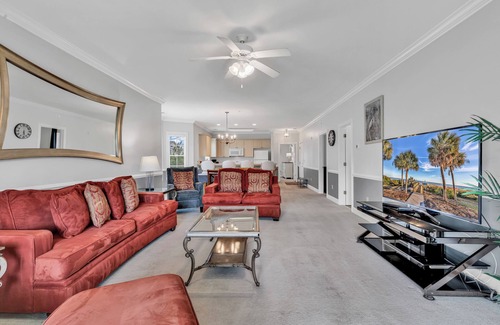 Central Myrtle Beach Condominio | Elegant 3BR Condo at Magnolia Pointe