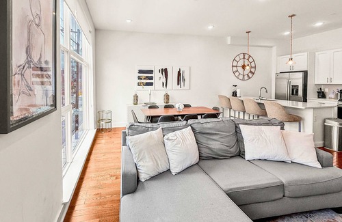 Northern Liberties Apartamento | Elegant 3BR Getaway - Walkable Northern Liberties
