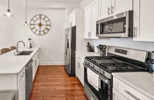Northern Liberties Apartamento | Elegant 3BR Getaway - Walkable Northern Liberties