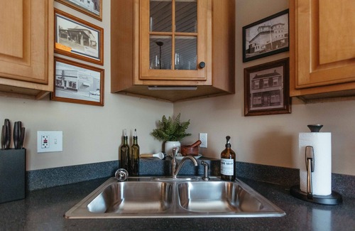 Ste Genevieve Casa | Elegant 3BR in the Heart of Historic Ste Genevieve