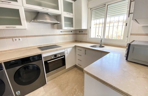 Nervion Casa | Elegant 4-Story Home with Private Pool in Nervión close to metro