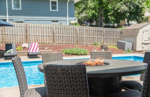 West Omaha Casa | Elegant 4BR Getaway Your Dream Luxury Retreat