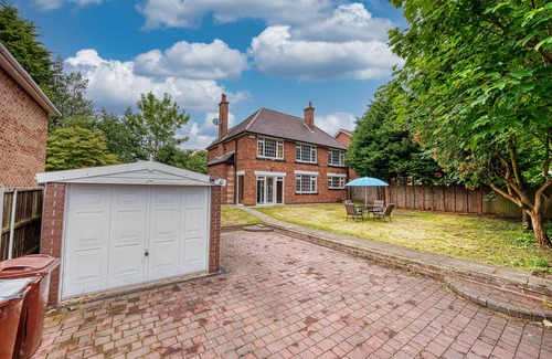 Newark upon Trent Casa | Elegant 5 Bedroom house in Nottingham