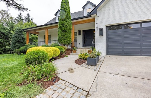 Annandale Casa | Elegant 6BR Retreat; Near*DC With Gym*&*Outdoor*Space