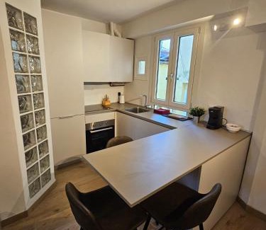 Old Town Apartamento | Elegant and beautiful in the heart of Modena