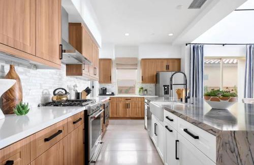 La Quinta Villa | Elegant and Brand New! Golf course View at PGA west Stadium