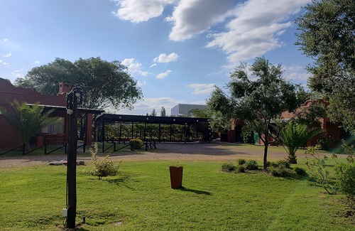 San Rafael Casa | Casas de campo con elegancia y confort a solo 5 minutos del km 0 de San Rafael!!