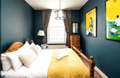 Hammersmith and Fulham Apartamento | Elegant and Peaceful 2BD apt - Barons Court/London