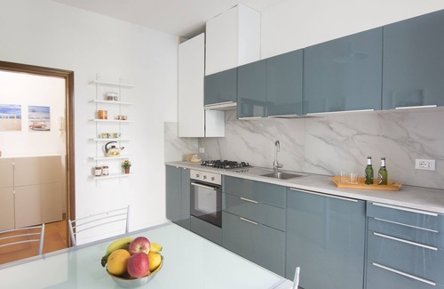 Bellariva Apartamento | Elegant and spacious apartment with private garden near the sea.