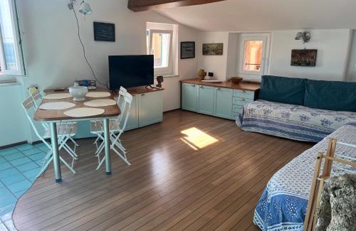 Borgo Antico Apartamento | Elegant apartment with sea view