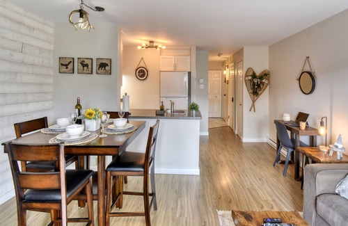 Mont-Tremblant Apartamento | Elegant Apartment - View on Lake Tremblant & Mountain