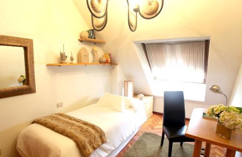 Malpica de Bergantinos Apartamento | Elegant Apartment in Malpica with Sea View