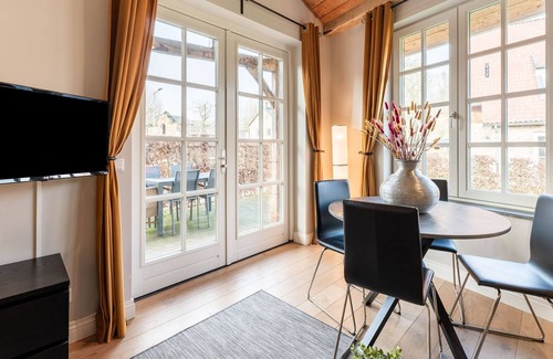 Slenaken Apartamento | Elegante villa con jardín en Slenaken
