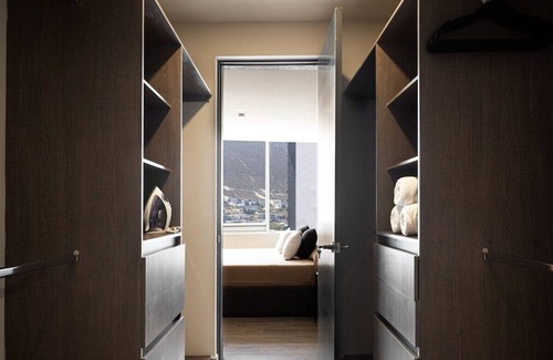 Monterrey Apartamento | Elegant Apartment with Mountain Views and Pool