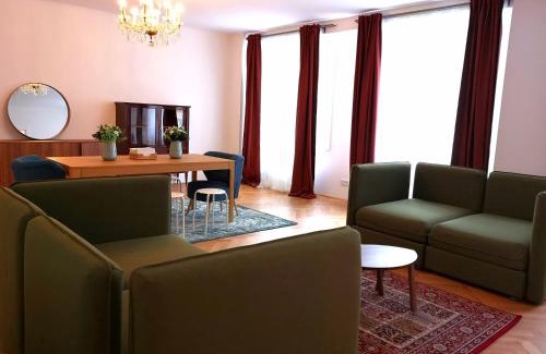 Innere Stadt Apartamento | Elegant Apartment Vienna