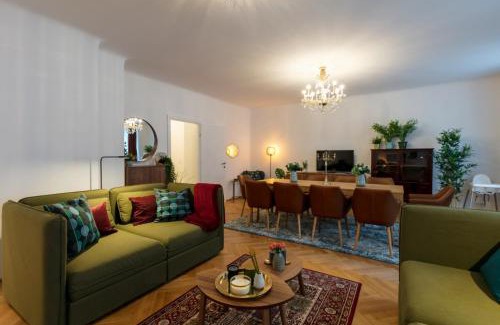 Innere Stadt Apartamento | Elegant Apartment Vienna