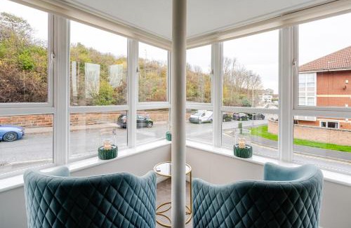 Roker Apartamento | Elegant Apartment with Harbour Views