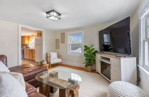 Southern Coast Apartamento | Elegant apt minutes from beach