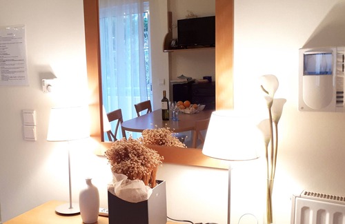 Nea Chora Apartamento | Elegante APT con increíbles vistas al mar, junto a la playa de arena y el casco antiguo y el centro de Chania