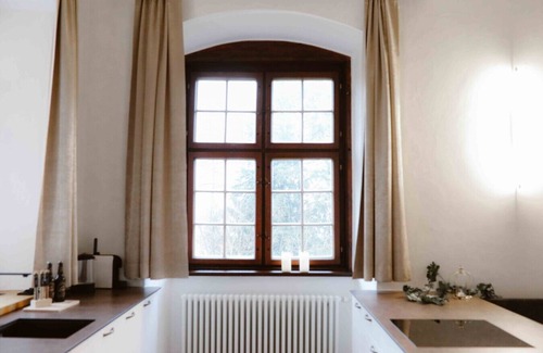 Aurolzmunster Apartamento | Elegant Castle Escape Near Austria’s Top Thermes