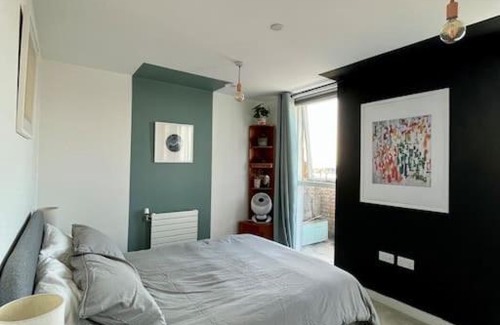 New Cross Apartamento | Elegant Chic Living: 1 Bed In Vibrant London Area