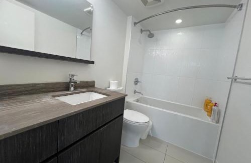 Richmond City Centre Apartamento | Elegant &comfortable room1B &1B apartment perfect location