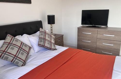 Reading Casa | Elegant Double Room with private bathroom in Central Reading