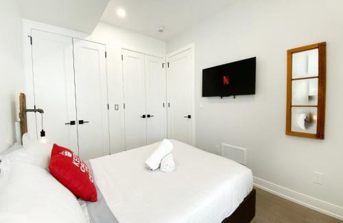 Cabbagetown South Casa | Elegant Downtown Home