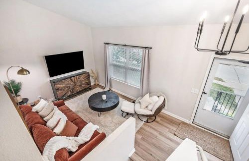 Millard Casa | Elegant Escape-Fenced Yard BBQ & Cozy Fire Pit