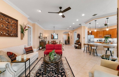 Naples Condominio | Elegant Fiddlers Creek Townhome