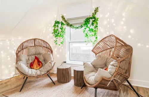 Forks Casa | Elegant Forest Retreat - Starlink, Coffee, BBQ