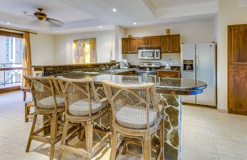 Barrio Los Villalobos Condominio | características de condominio frente al mar elegante piscina compartida e increíbles vistas al mar!