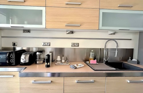 Mont Boron Apartamento | Elegant Haven of Peace | Garage | Terrace | Garden | Residential Pool |WiFi