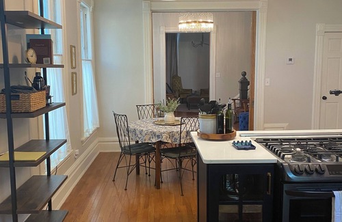 Grand Rapids Casa | Elegant Historical Home, Central GR, 3BD 1BTH