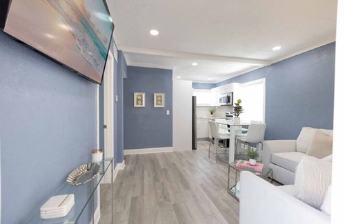Southwest Apartamento | Elegant Home in Antique Row - WPB