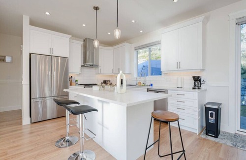 Langford Casa | Elegant Home In Victoria BC