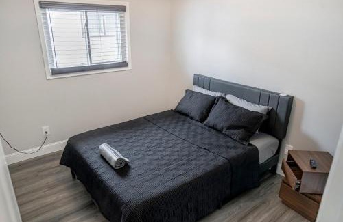 Wayne County Casa | Elegant Home Mins from DTW