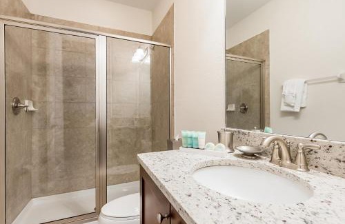 West Kissimmee Casa | Elegant Home Near Disney With Private Pool And Waterpark & Resort Access At Encore Resorts Reunion - 391Fl