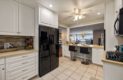 Ladera Heights Casa | Elegant Home w/Panoramic City Views & Outdoor Oasis near Sony, Apple, Google