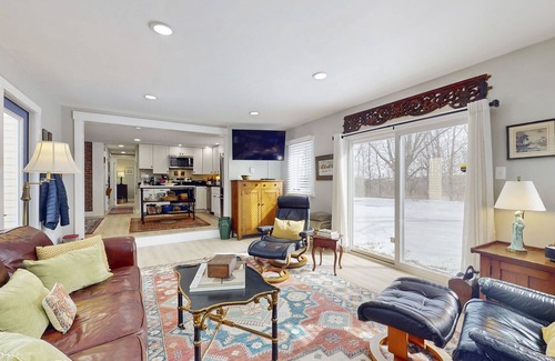Wiscasset Casa | Elegant home with a cozy living area, Wifi, backyard, and washer/dryer