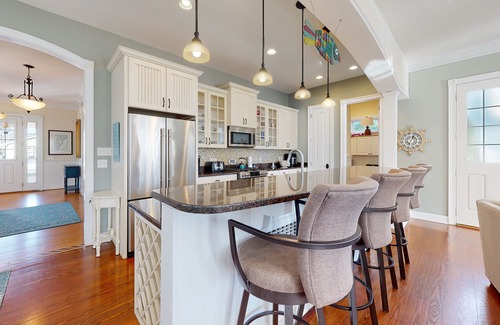 Country Club Estates Casa | Elegant house near the ocean with AC, W/D & outdoor space - walk to boardwalk