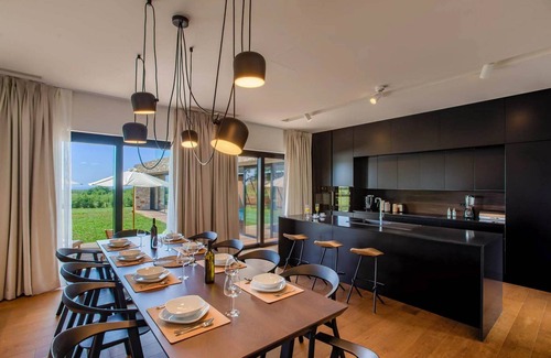 Jasenovica Villa | Elegant Istria Villa | 18m Private Pool | Villa Novica Platinum | 4 Bedrooms | Jacuzzi Sauna and Gym